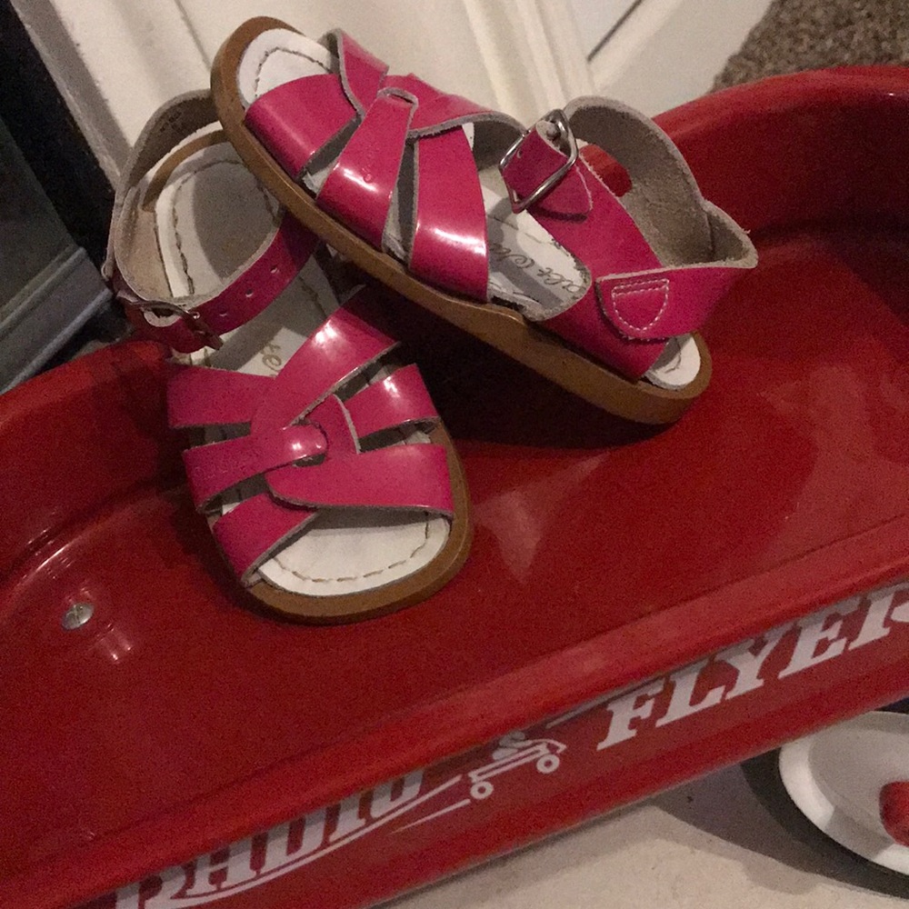 Salt Water Pink Size 6 Sandals
